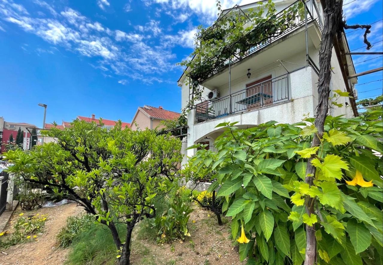 Garden House Будва Экстерьер фото