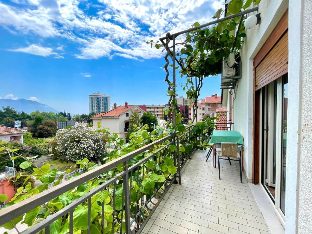 Garden House Будва Экстерьер фото